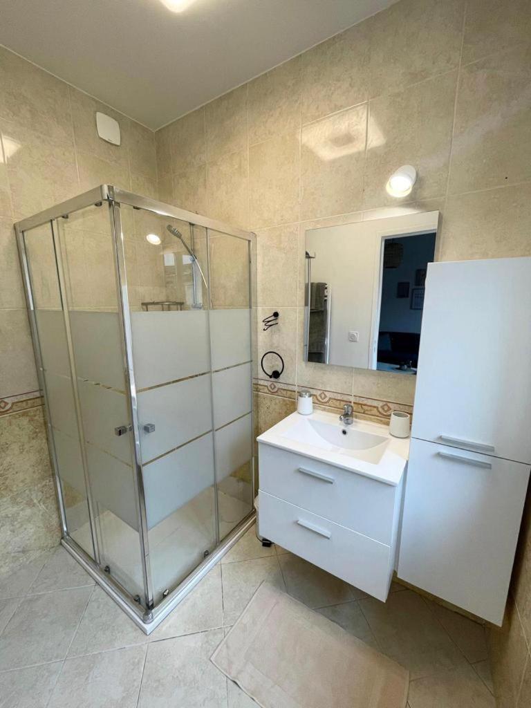 La Grenouillere Apartment Brie-Comte-Robert Exterior photo